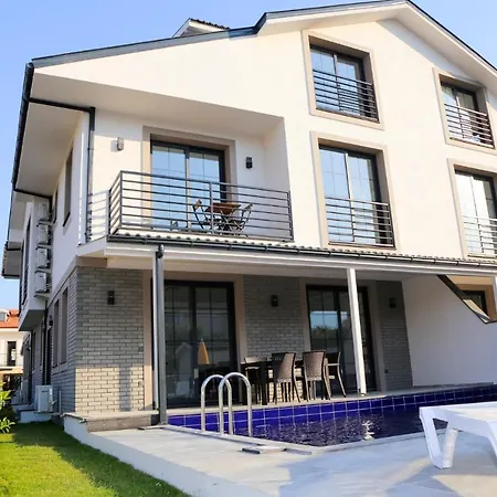 Ozel Havuzlu Dalyan Baris Villa *